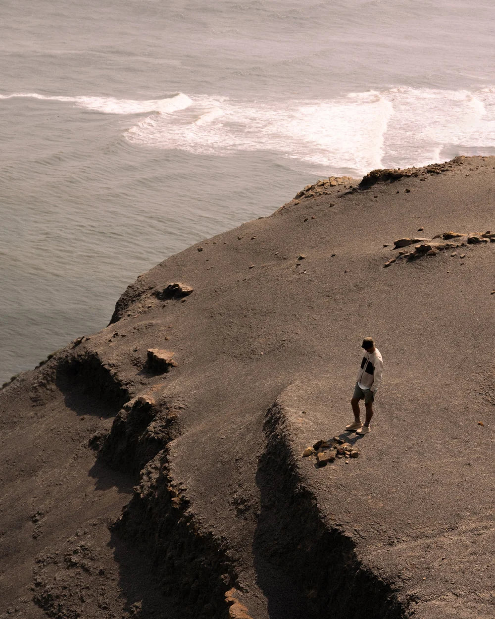 SS23 Editorial: Coastlines