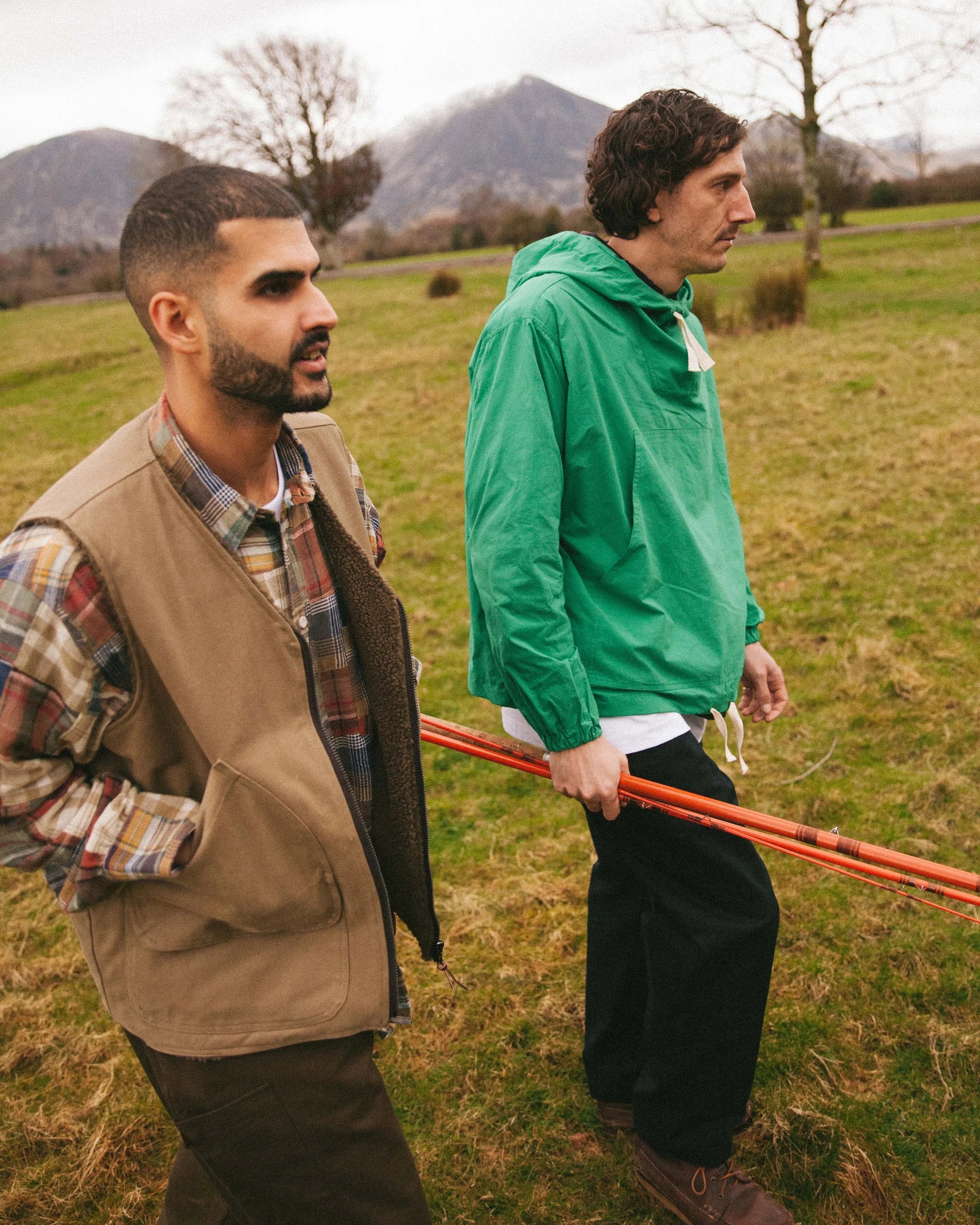 Reversible Foragers Vest - Washed Limestone and Olive