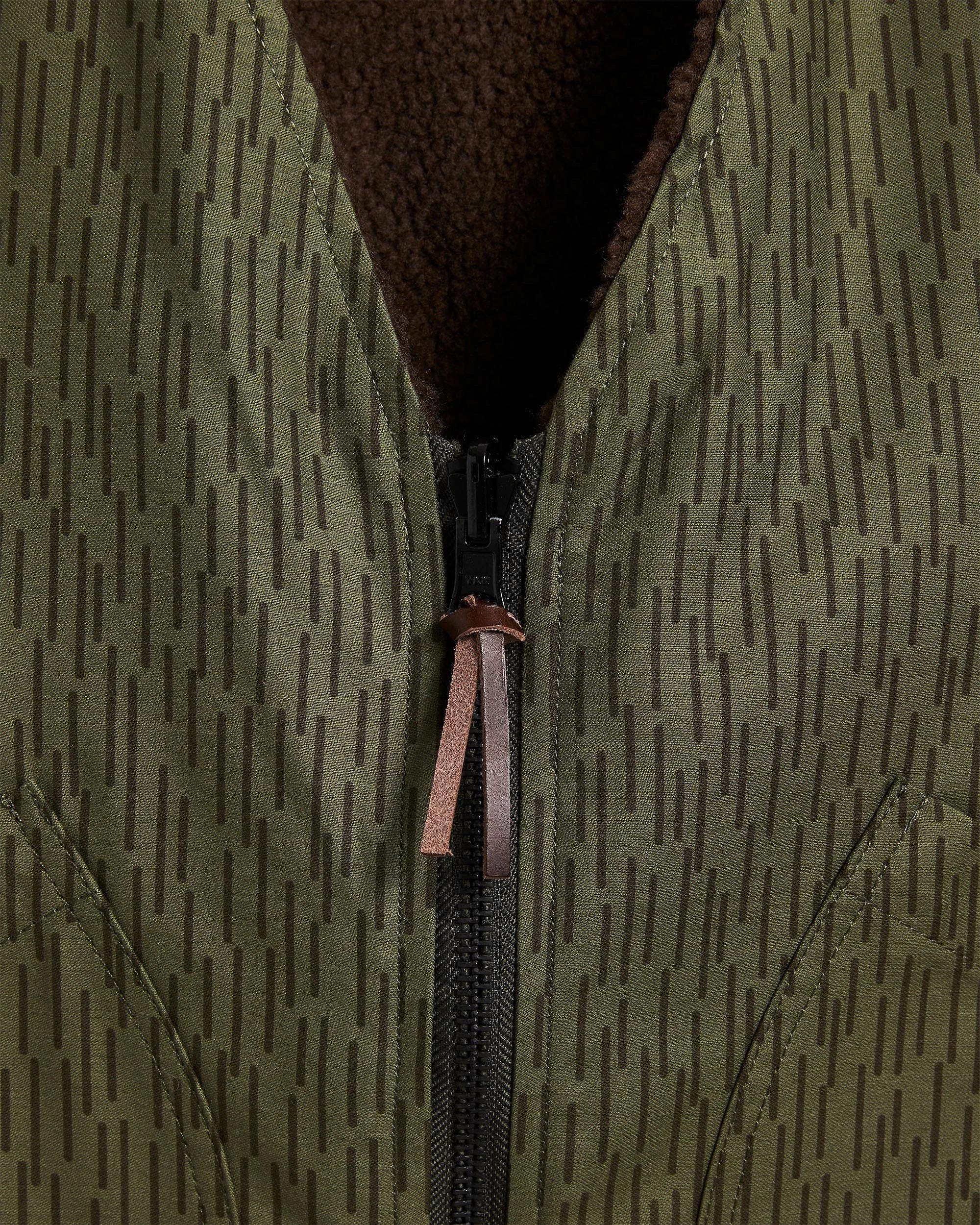 Reversible Foragers Vest - Raindrop Camo and Earth